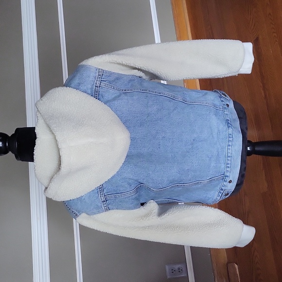 LEVI'S Sherpa Lined Jacket - Picture 4 of 10